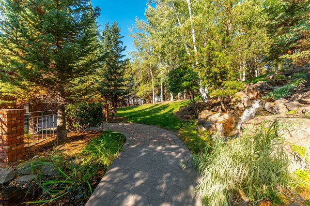 1748 NW Farewell Drive, Bend, OR 97703