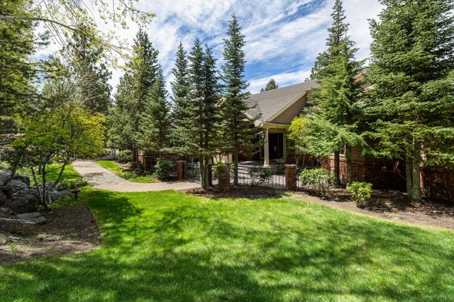 1748 NW Farewell Drive, Bend, OR 97703