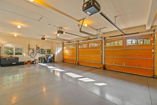 1748 NW Farewell Drive, Bend, OR 97703