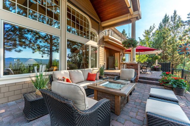 1748 NW Farewell Drive, Bend, OR 97703