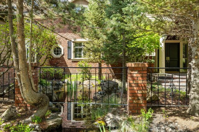 1748 NW Farewell Drive, Bend, OR 97703