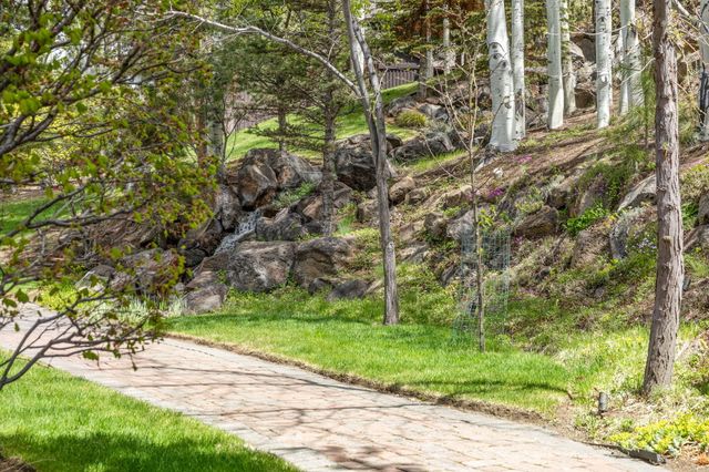 1748 NW Farewell Drive, Bend, OR 97703