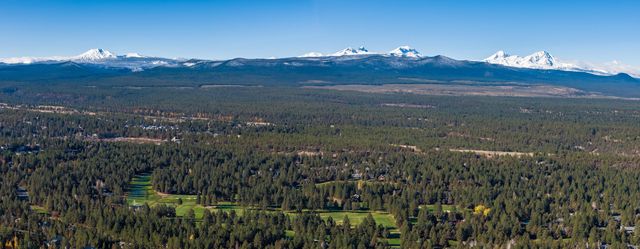 1748 NW Farewell Drive, Bend, OR 97703