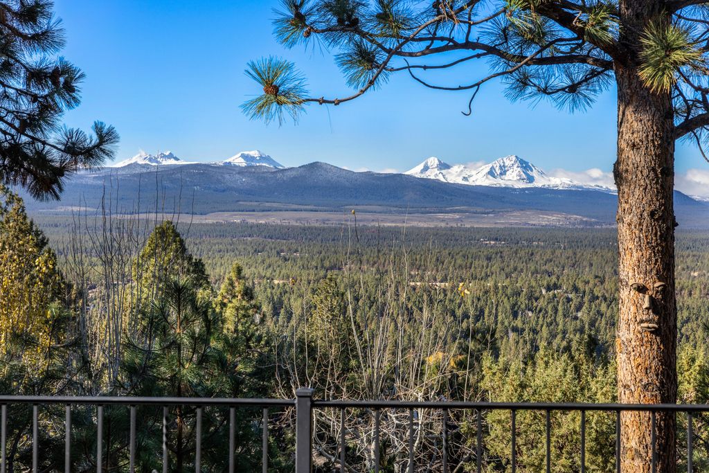 1748 NW Farewell Drive, Bend, OR 97703