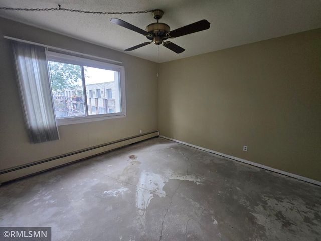 2800 Hillsboro Avenue N 315, New Hope, MN 55427