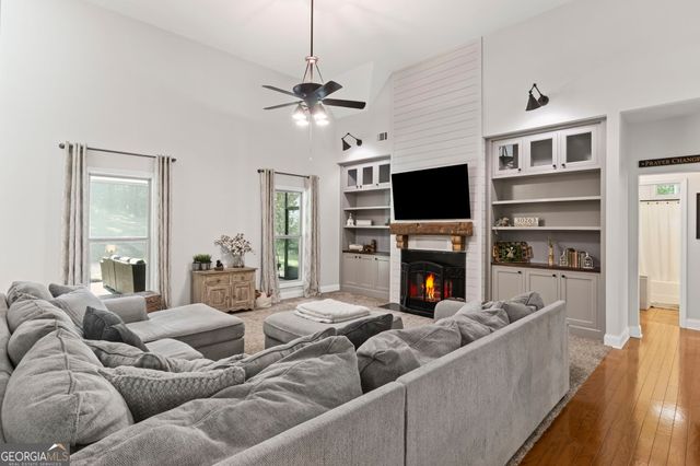 188 Harris Estates Drive, Newnan, GA 30263