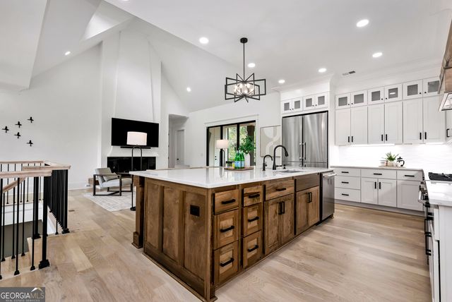 96 Woodstock Road, Roswell, GA 30075