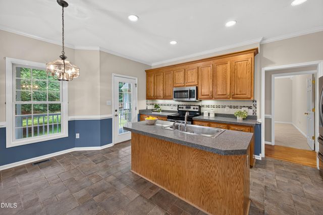 210 Donnibrook Run, Fuquay Varina, NC 27526