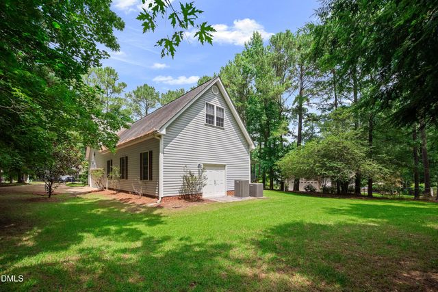 210 Donnibrook Run, Fuquay Varina, NC 27526