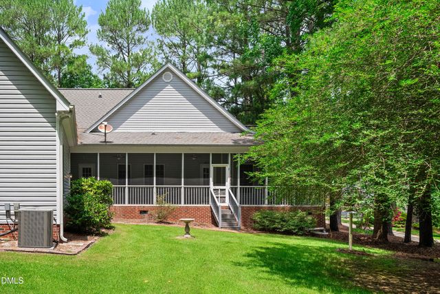 210 Donnibrook Run, Fuquay Varina, NC 27526