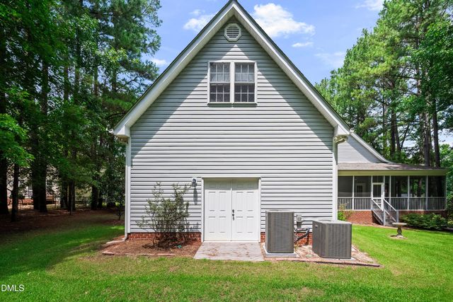 210 Donnibrook Run, Fuquay Varina, NC 27526