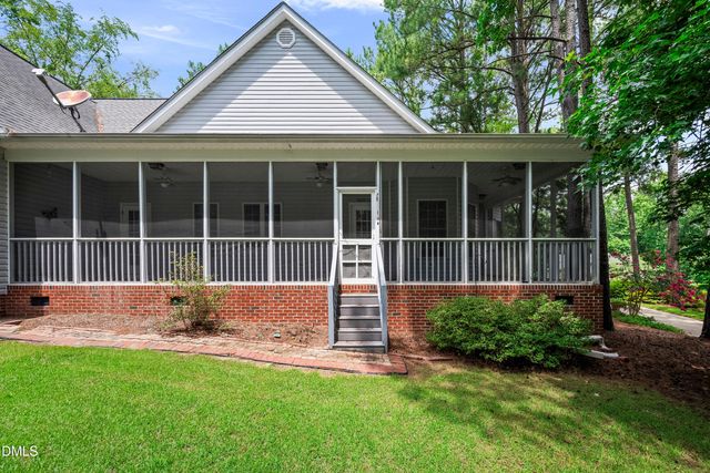 210 Donnibrook Run, Fuquay Varina, NC 27526