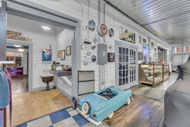 101 S Main Street, Concord, MI 49237