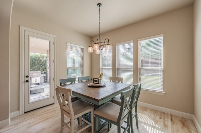 1008 Broadmoor Way, Roanoke, TX 76262