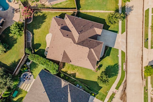 1008 Broadmoor Way, Roanoke, TX 76262