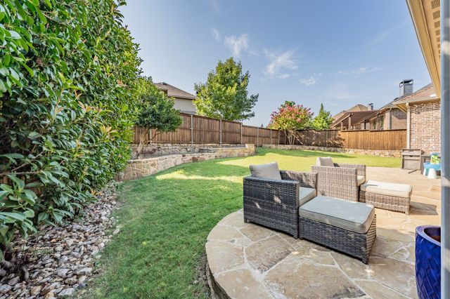 1008 Broadmoor Way, Roanoke, TX 76262