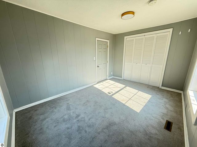 1005 E Chippewa Street, Mt Pleasant, MI 48858