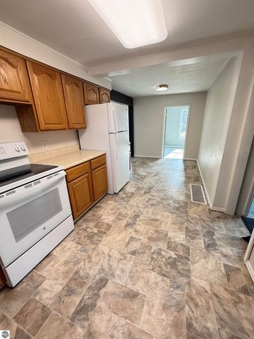 1005 E Chippewa Street, Mt Pleasant, MI 48858