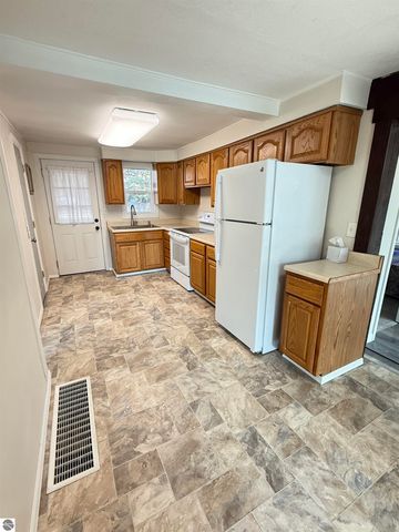 1005 E Chippewa Street, Mt Pleasant, MI 48858