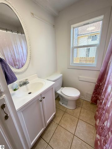 1005 E Chippewa Street, Mt Pleasant, MI 48858