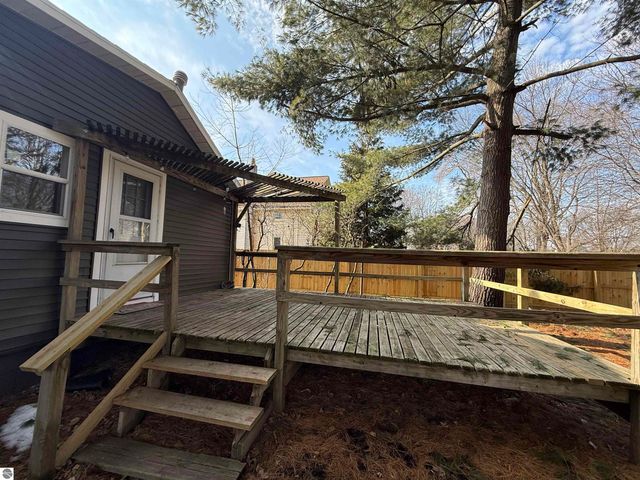 1005 E Chippewa Street, Mt Pleasant, MI 48858