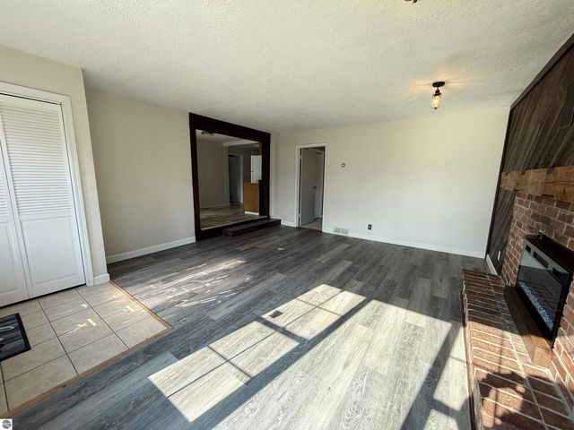 1005 E Chippewa Street, Mt Pleasant, MI 48858