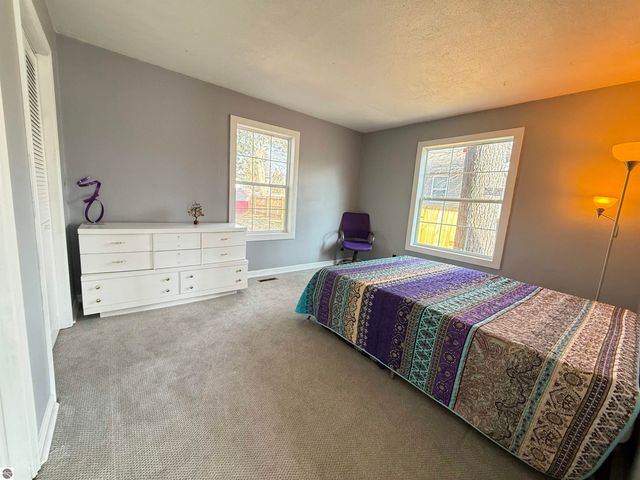 1005 E Chippewa Street, Mt Pleasant, MI 48858