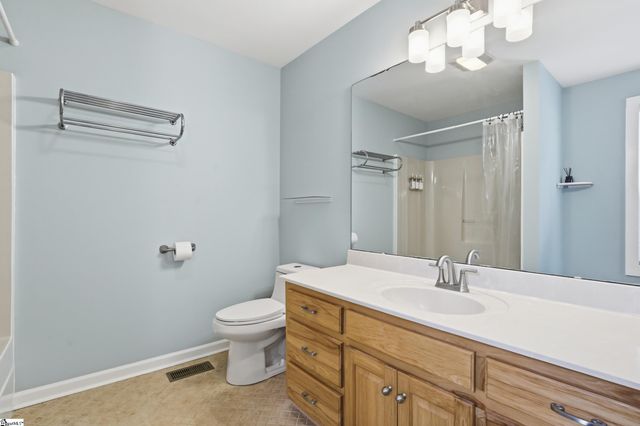 209 Falcon Crest Way, Pickens, SC 29671