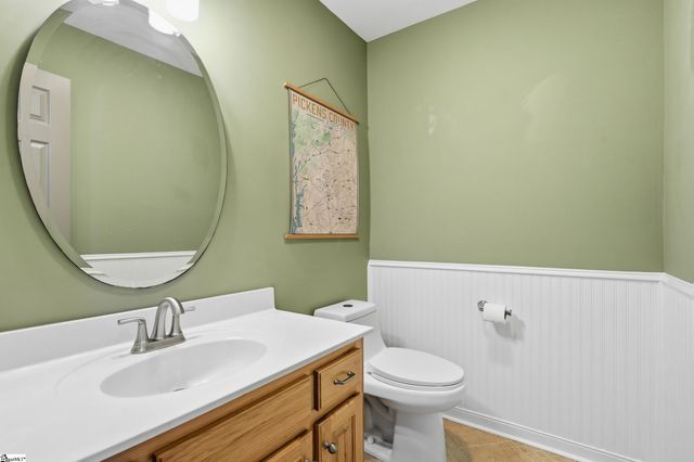 209 Falcon Crest Way, Pickens, SC 29671