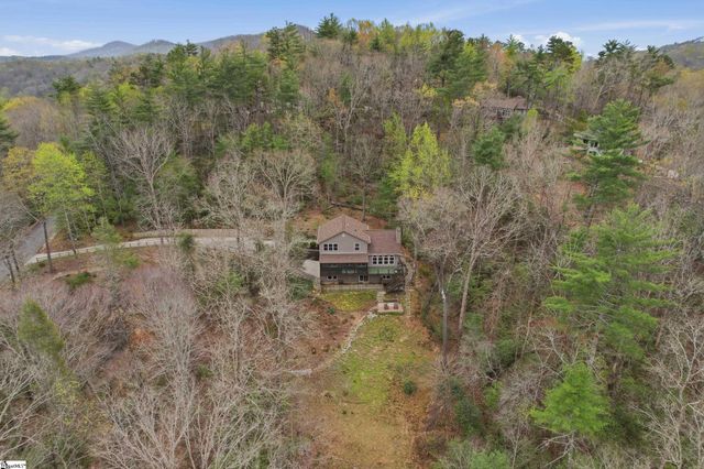 209 Falcon Crest Way, Pickens, SC 29671