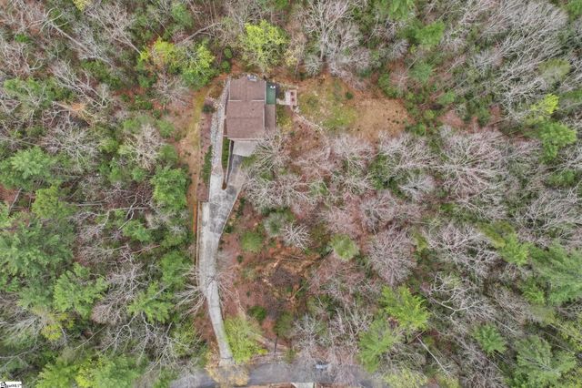 209 Falcon Crest Way, Pickens, SC 29671
