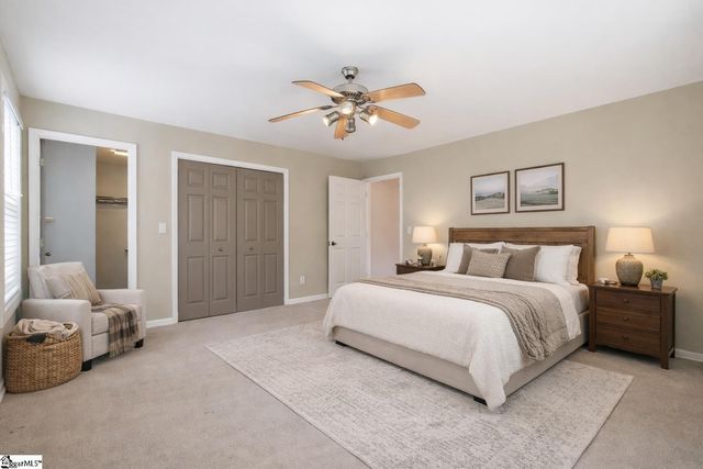 209 Falcon Crest Way, Pickens, SC 29671