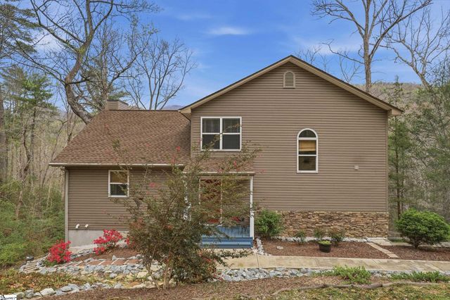 209 Falcon Crest Way, Pickens, SC 29671