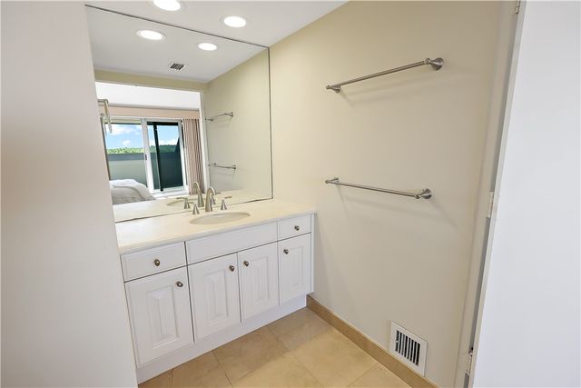 1304 Spyglass Lane 1304A, Vero Beach, FL 32963