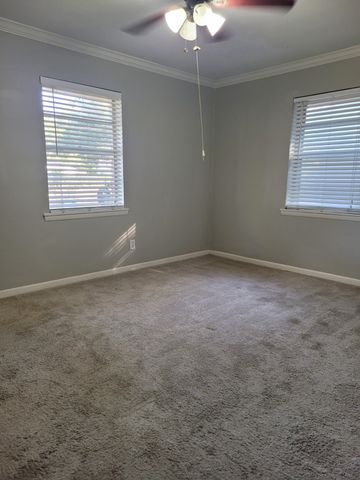 304 Fairmont Avenue, Corsicana, TX 75110