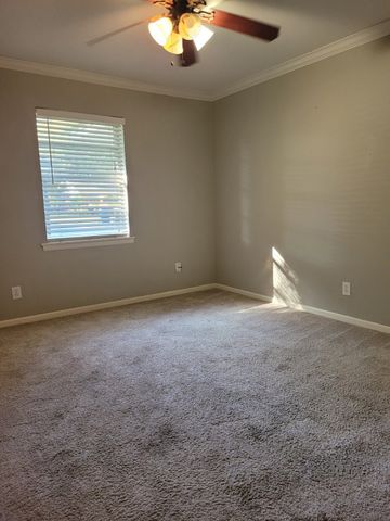 304 Fairmont Avenue, Corsicana, TX 75110