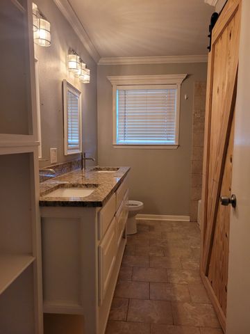 304 Fairmont Avenue, Corsicana, TX 75110