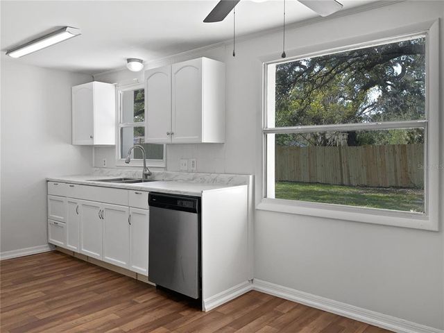 10009 CONNECTICUT STREET, Gibsonton, FL 33534