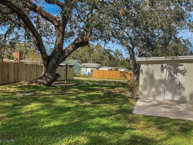 10009 CONNECTICUT STREET, Gibsonton, FL 33534