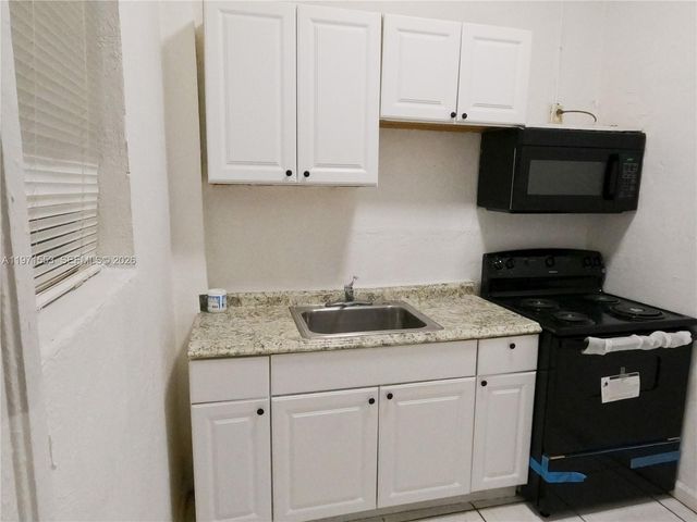 1120 NW 64th St B Side, Miami, FL 33150