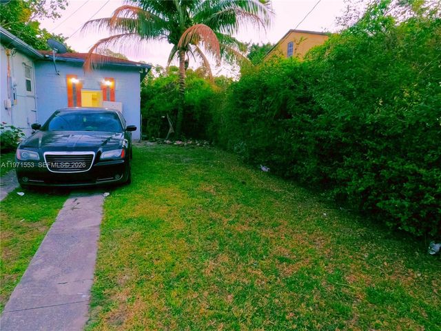 1120 NW 64th St B Side, Miami, FL 33150