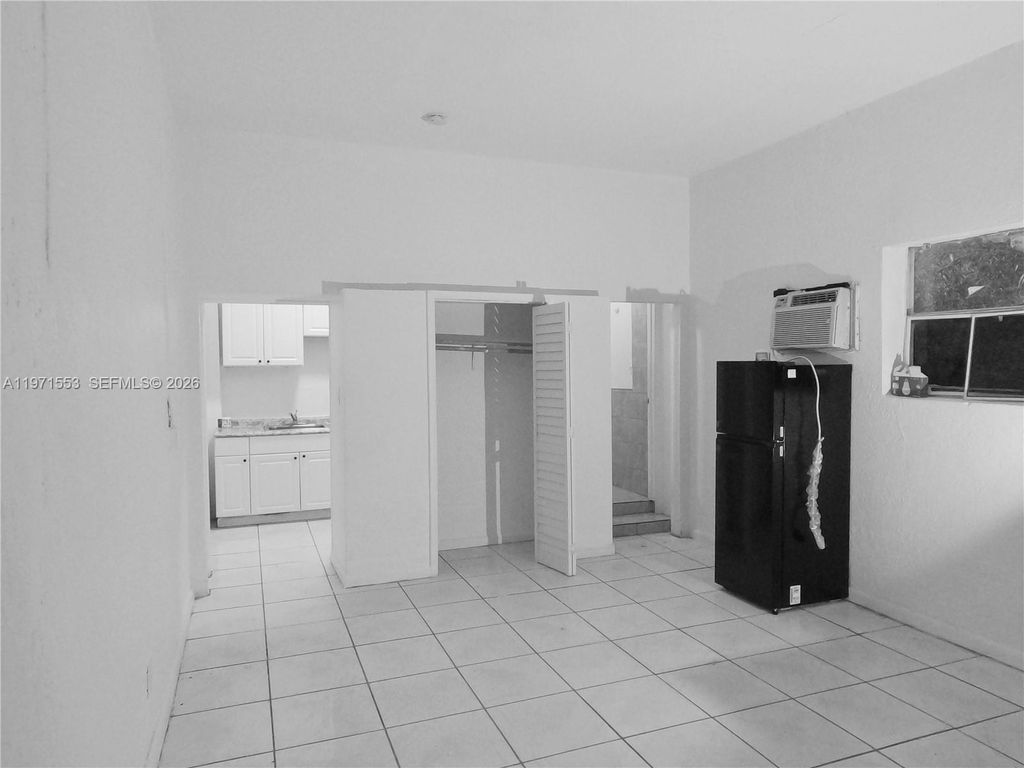 1120 NW 64th St B Side, Miami, FL 33150