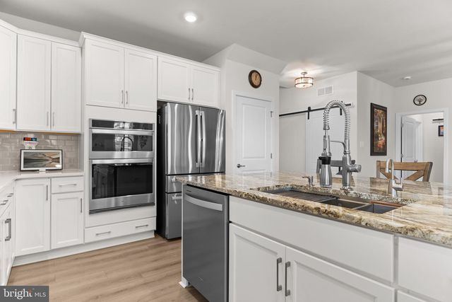 24 SKIPPING STONE LN, Dover, DE 19904