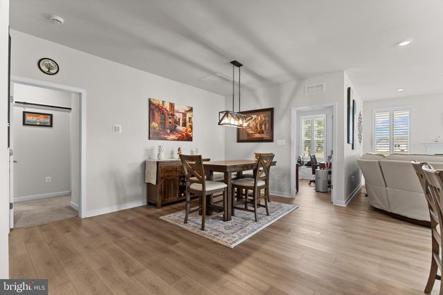 24 SKIPPING STONE LN, Dover, DE 19904