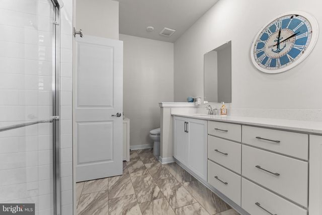 24 SKIPPING STONE LN, Dover, DE 19904