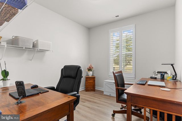 24 SKIPPING STONE LN, Dover, DE 19904