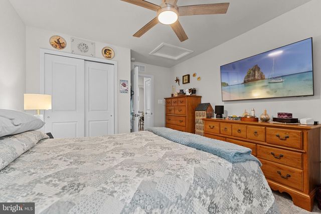 24 SKIPPING STONE LN, Dover, DE 19904