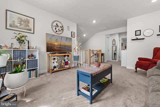 24 SKIPPING STONE LN, Dover, DE 19904