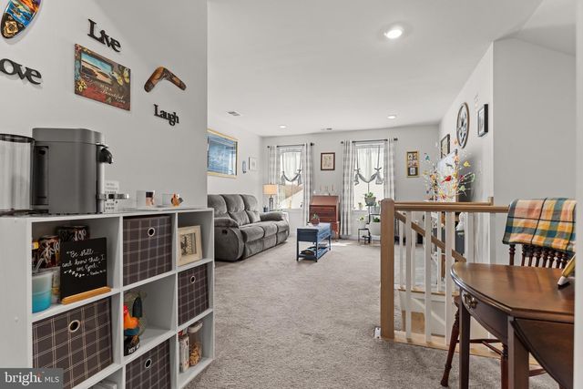 24 SKIPPING STONE LN, Dover, DE 19904