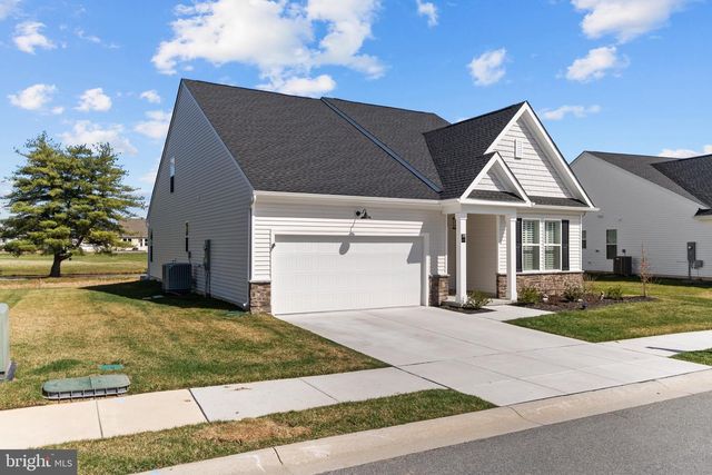 24 SKIPPING STONE LN, Dover, DE 19904